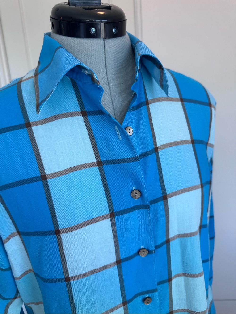 Shirt-Foxcroft Blue Windowpane Button-Down Shirt Wrinklefree - Picture 4 of 9